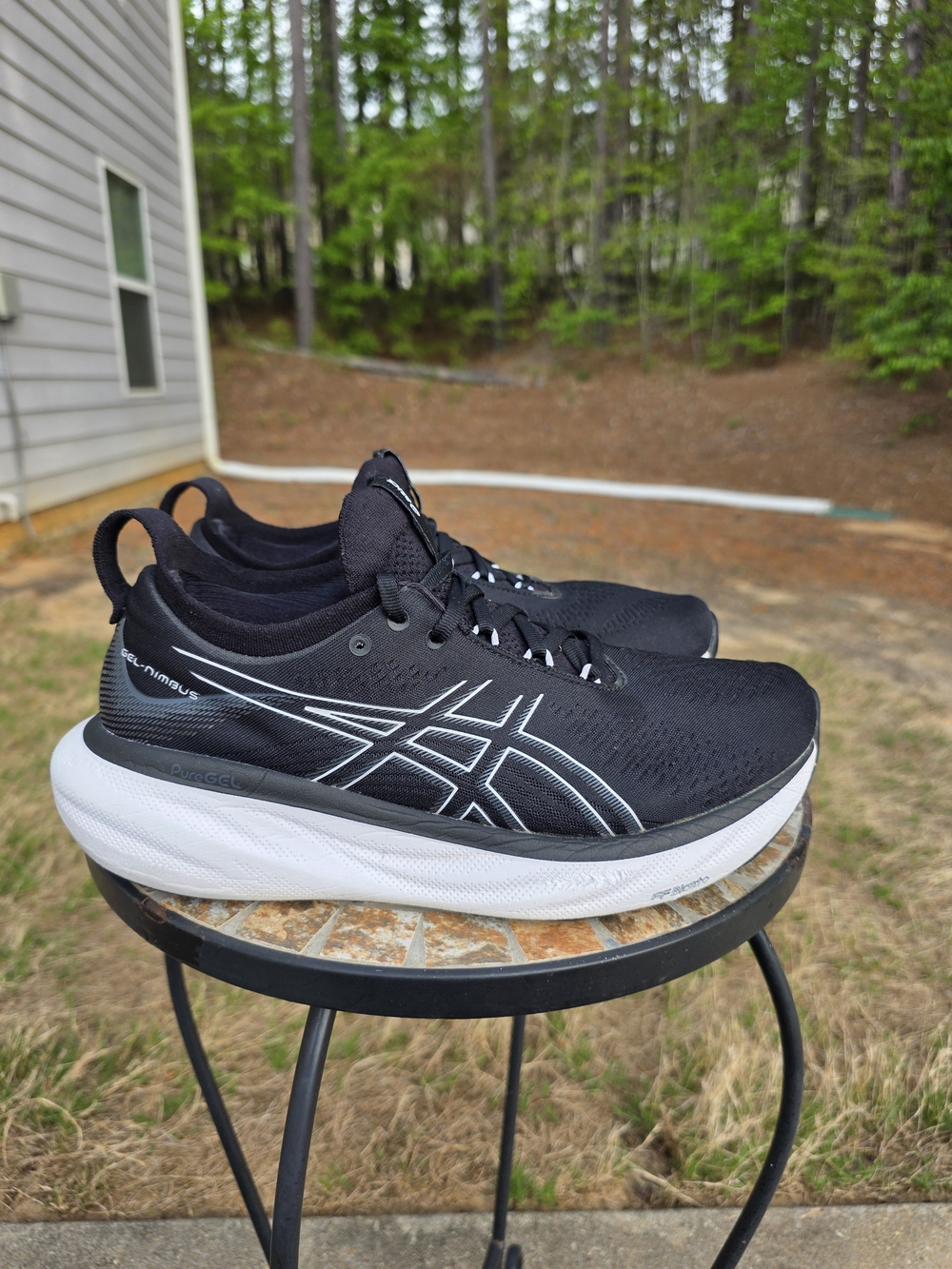 Asics Gel Nimbus 25 1012B356 Black Running Shoes Sneakers Women’s Size 10.5